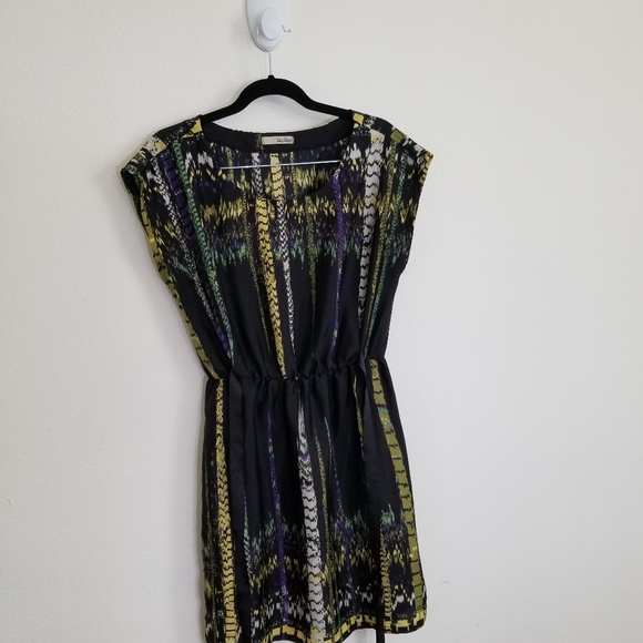 Dress - Picture 5 of 5